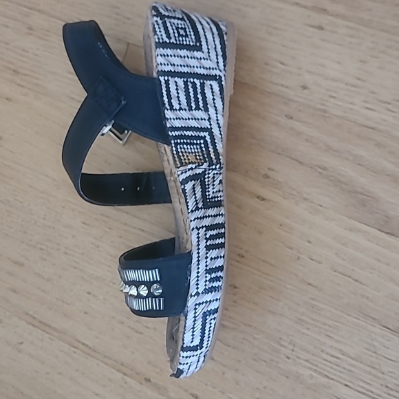 Beautiful Sam Edelman dress shoes - Picture 3 of 4